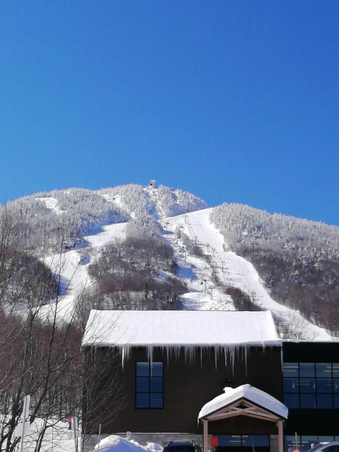 O'Berge Du Village A302 Magog Екстериор снимка